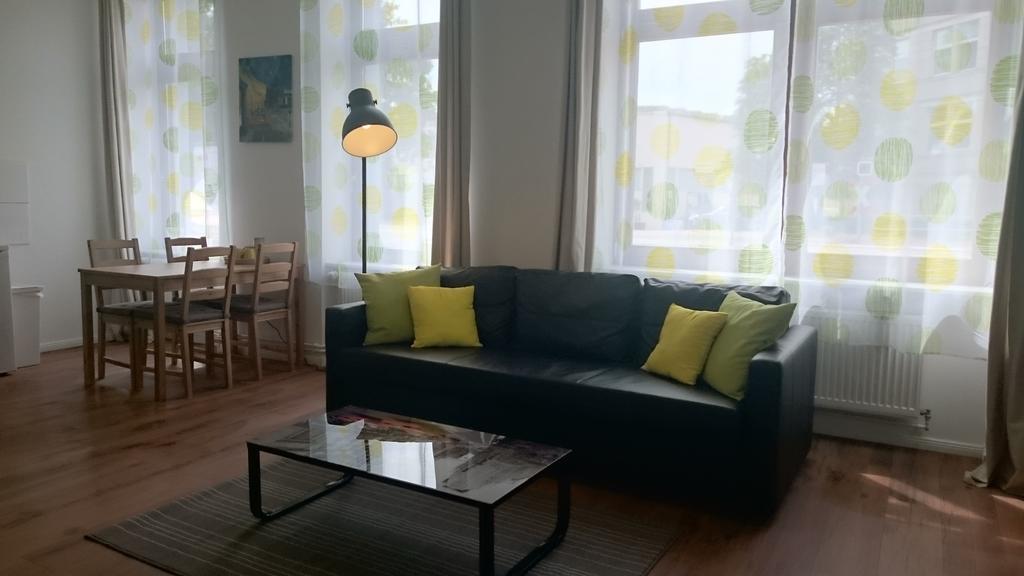 Studio Apartment Niemetzstr 51 Berlim Exterior foto