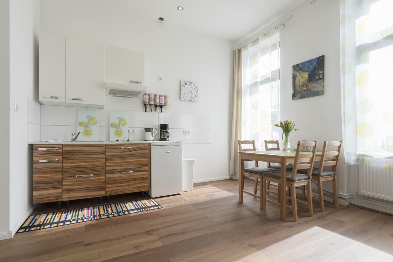 Studio Apartment Niemetzstr 51 Berlim Exterior foto