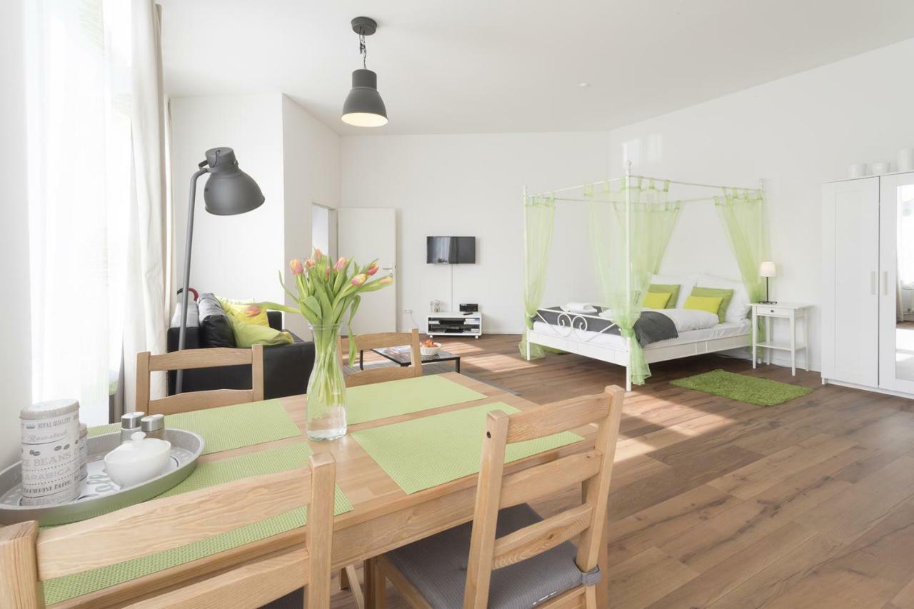 Studio Apartment Niemetzstr 51 Berlim Exterior foto